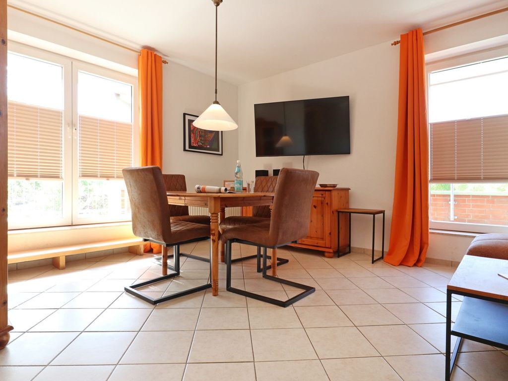 Goosbrink Whg. 29 - Blick auf den offenen Essbereich und den TV