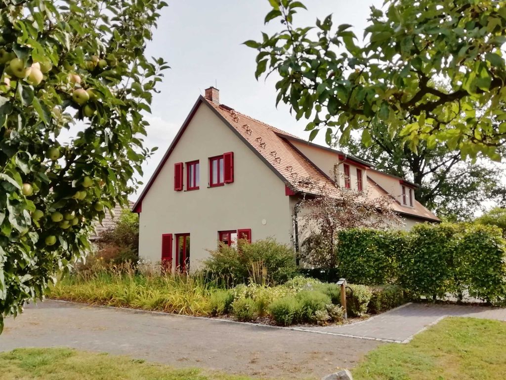 Ferienhaus mit den Ferienwohnungen Anemone und Rose