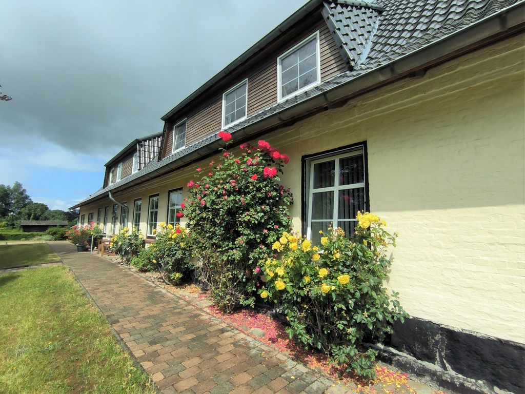 Haupthaus mit Ferienwohnung im Obergeschoss