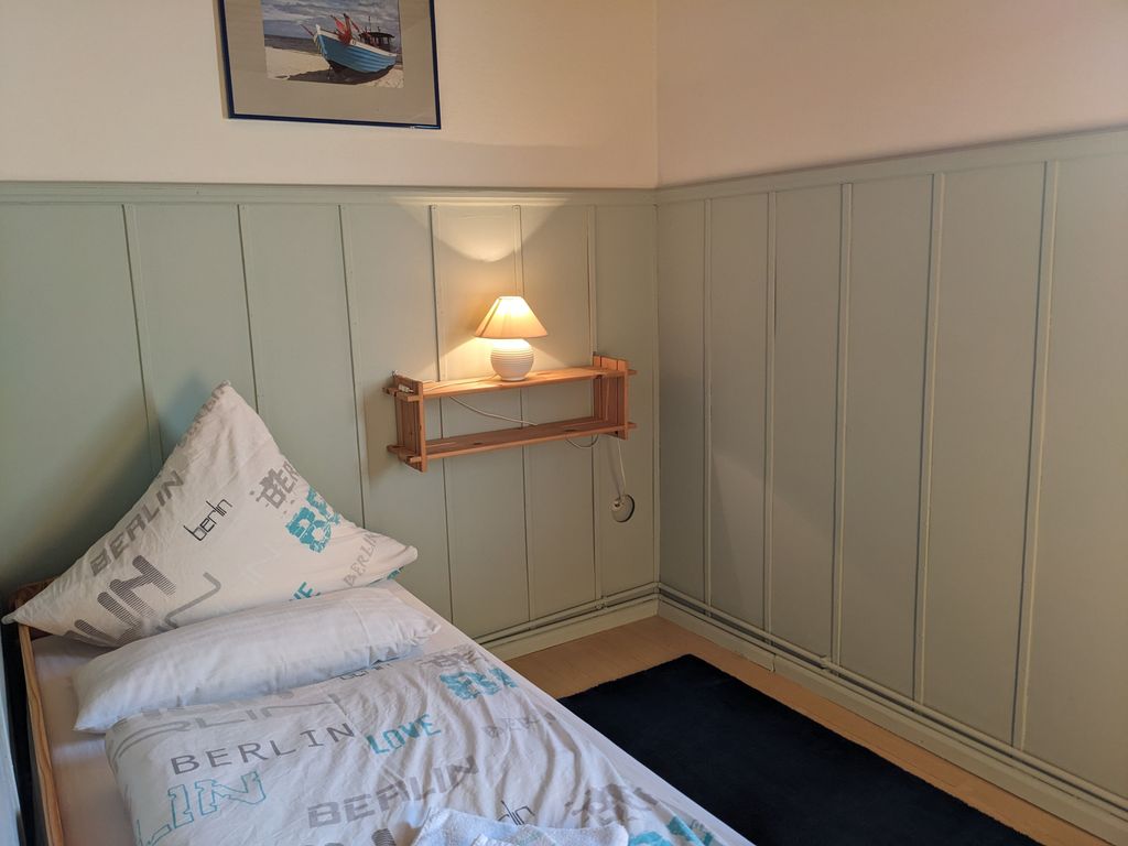 2. Schlafzimmer