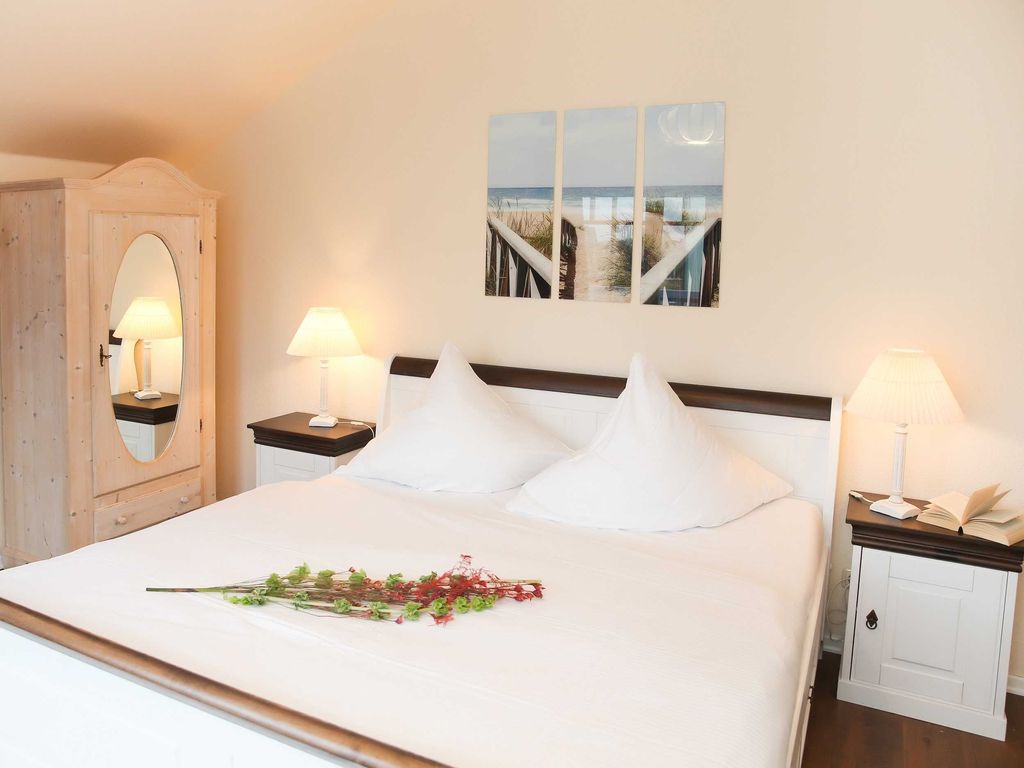 Das 1. Schlafzimmer mit Doppelbett