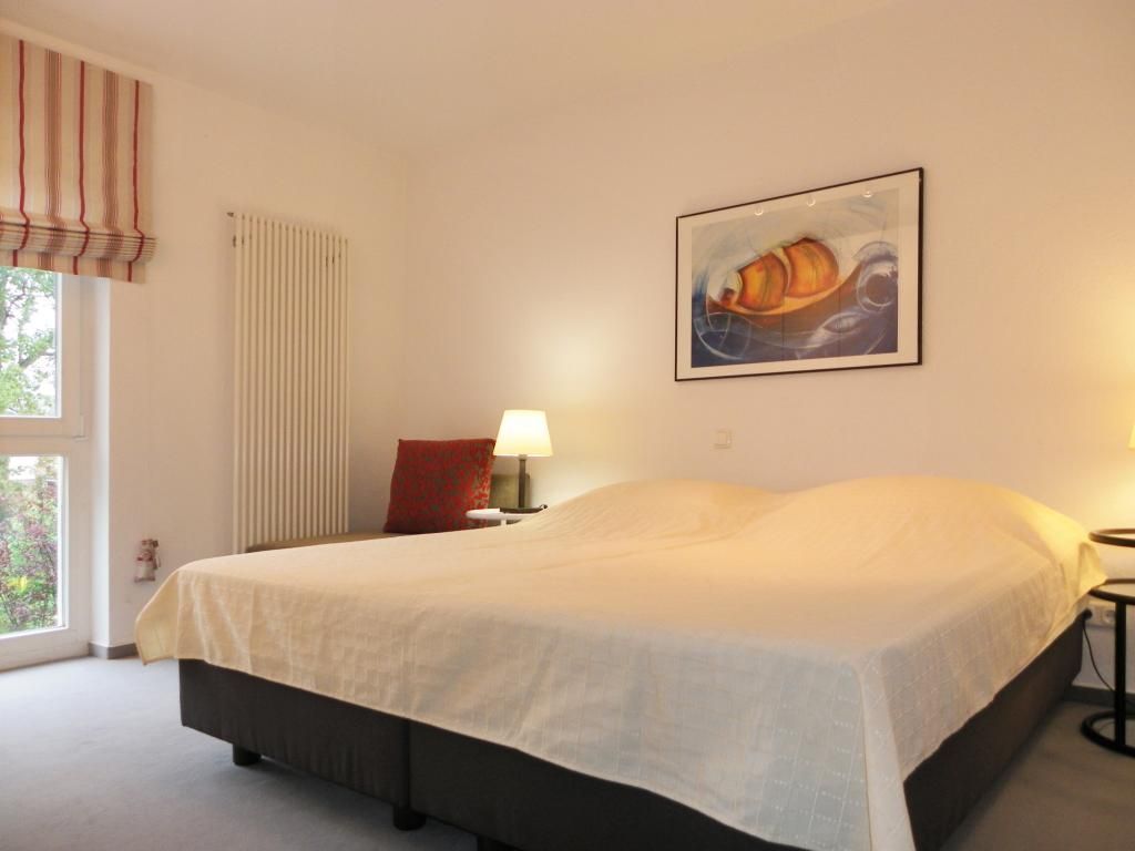 Haus am Teich, Whg. D16 - Blick in das große Schlafzimmer