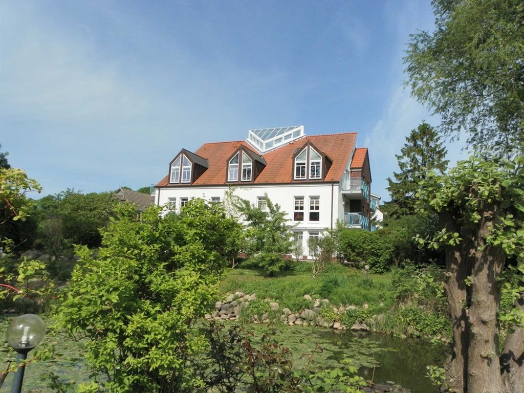 Haus am Teich