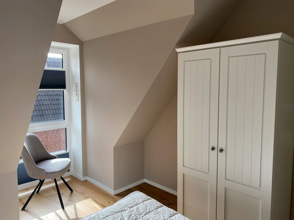 Kleiderschrank