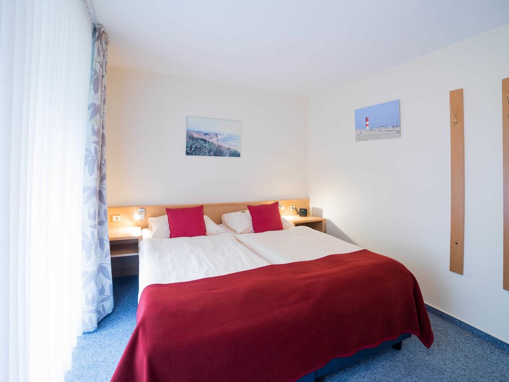 Schlafzimmer App. Nr. 5###br###( App. Nr. 2 + 3 ähnlich )