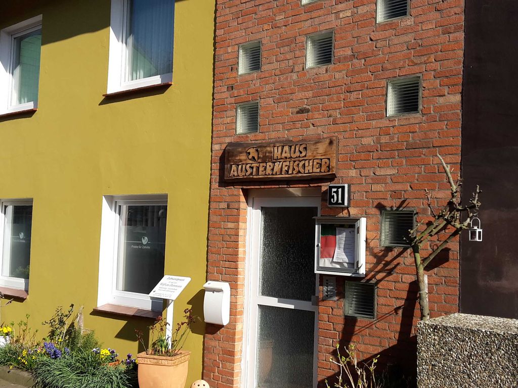 Hauseingang###br###Be de Spukkerbu 51###br###Unterland / Zentrum