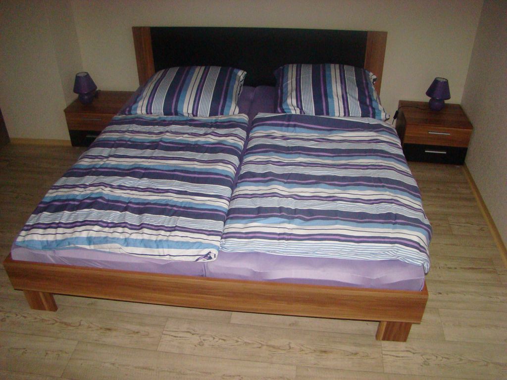 Großes Schlafzimmer