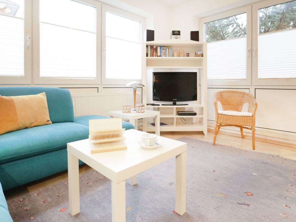 Goosbrink Whg. 04 - Blick vom Sofa auf den TV