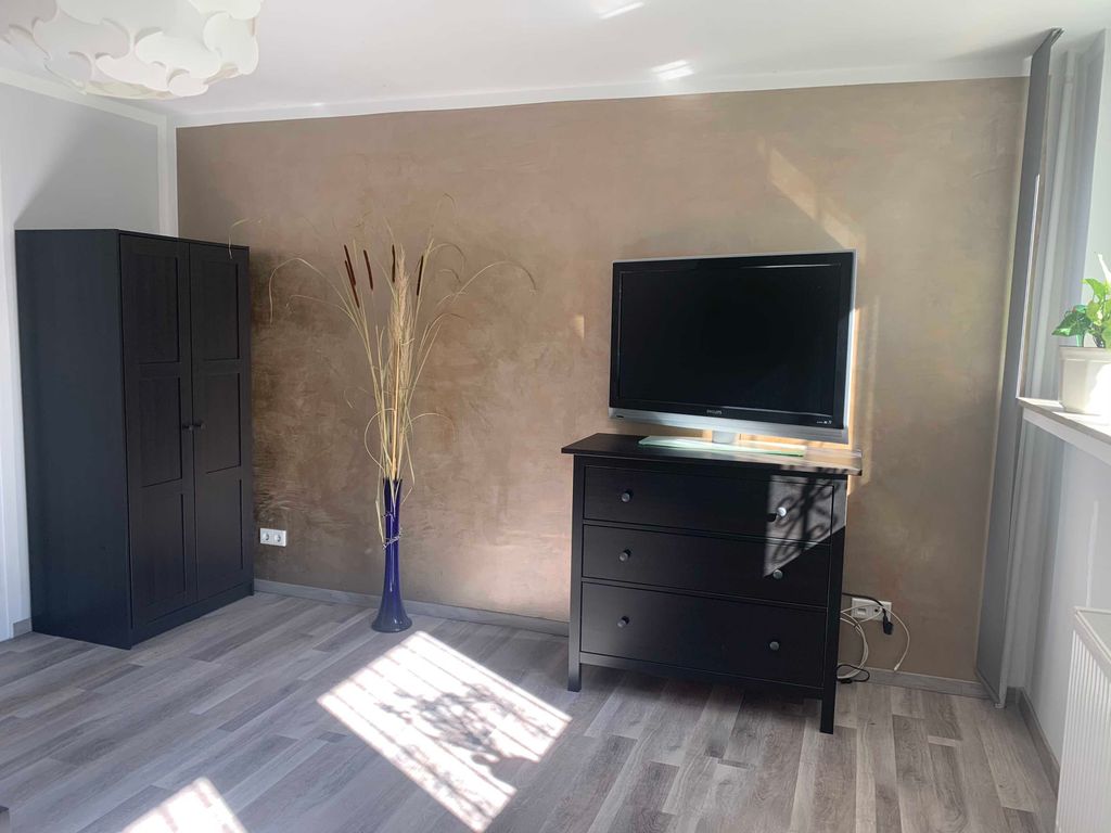 42 Zoll Flat TV mit Sat Anschluss