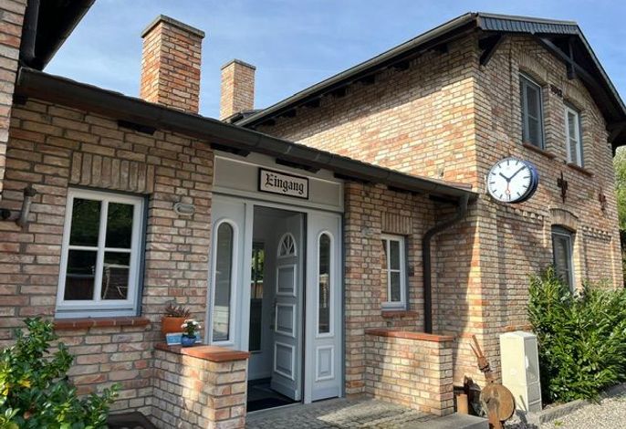 Ferienwohnungen Alter Bahnhof mit Terrasse und Garten OFC 06 – Foto 1