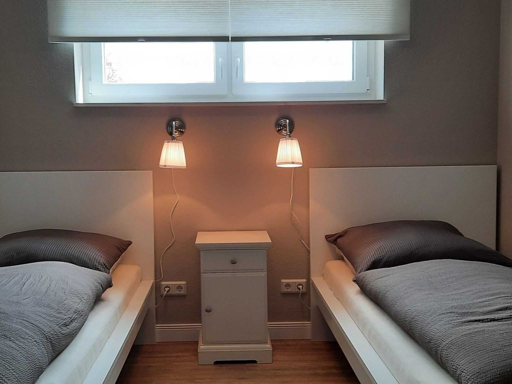 Schlafzimmer mit 2 Einzelbetten