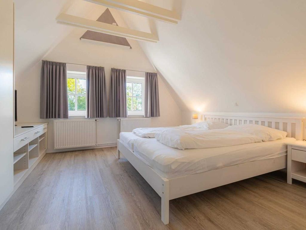 2. Schlafzimmer
