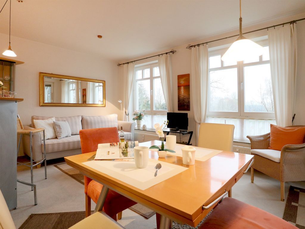 Likedeeler App.27- Blick durchs Appartement