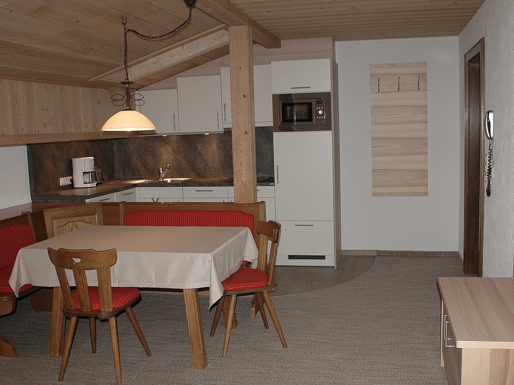 Appartements Vilsalp TAN 2 süd PLUS AP 9 Wohnraum-Küche