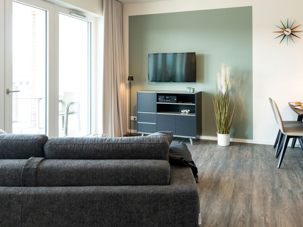 Hafenspitze App.28- Wohnbereich mit TV