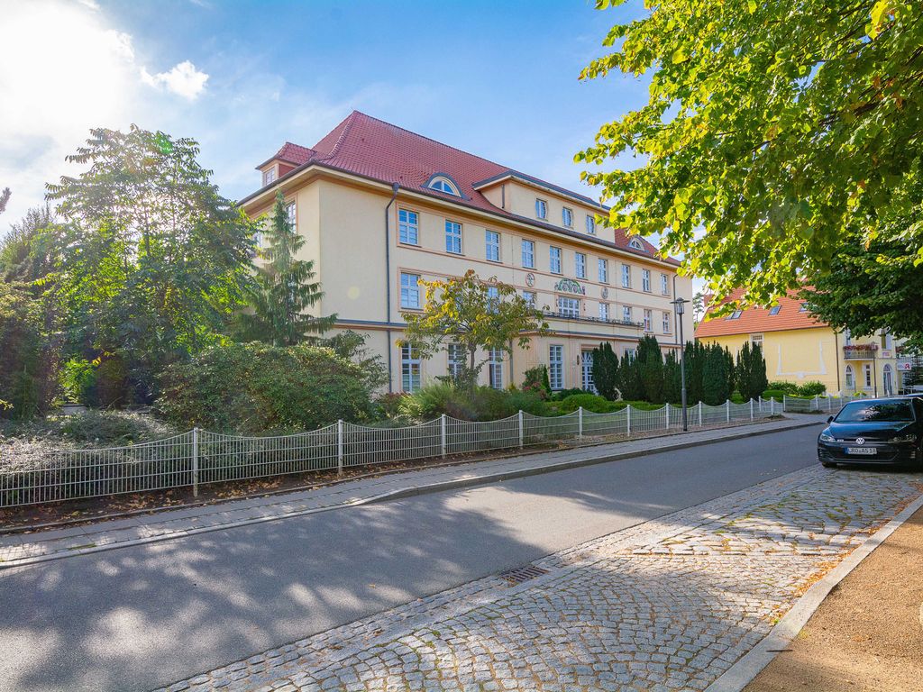 Die Residenz Unter den Linden von außen