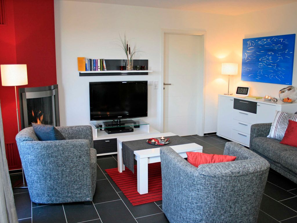 Gemütliche Sitzecke mit Kamin