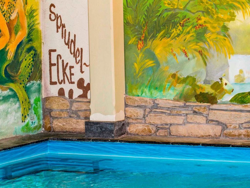 Indoorpool / Schwimmbad im Apart Solaria. Ferienwohnungen zu vermieten im Bregenzerwald.
