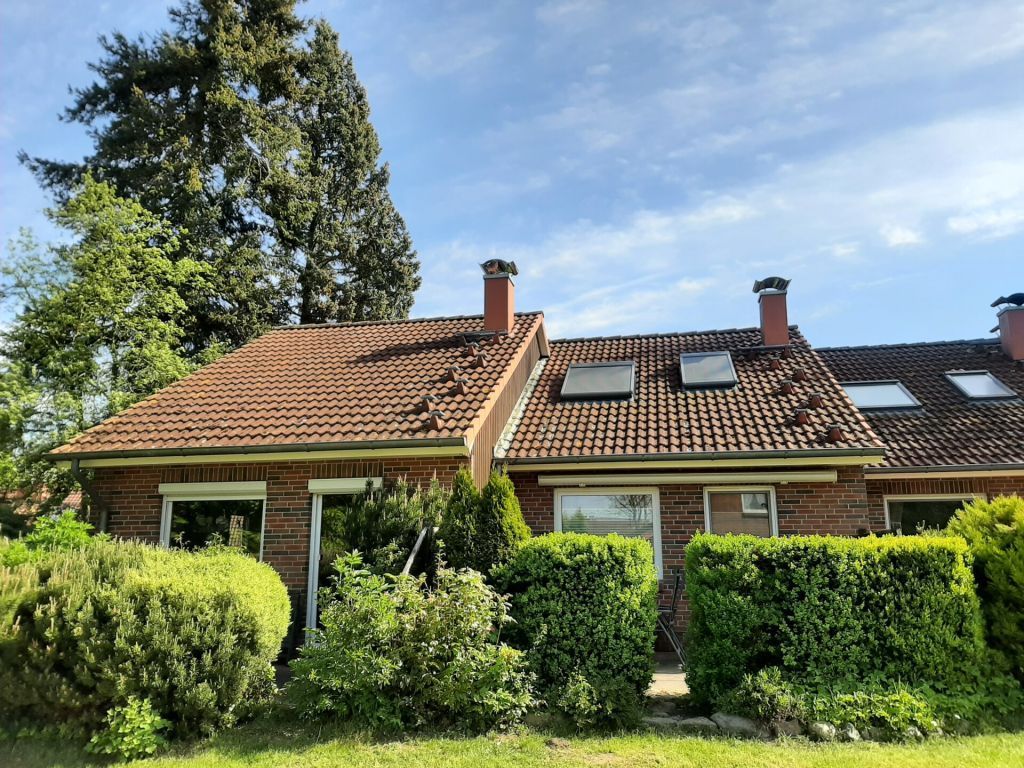 Urlauberdorf 49c - Blick auf das Reihenmittelhaus mit Terrasse