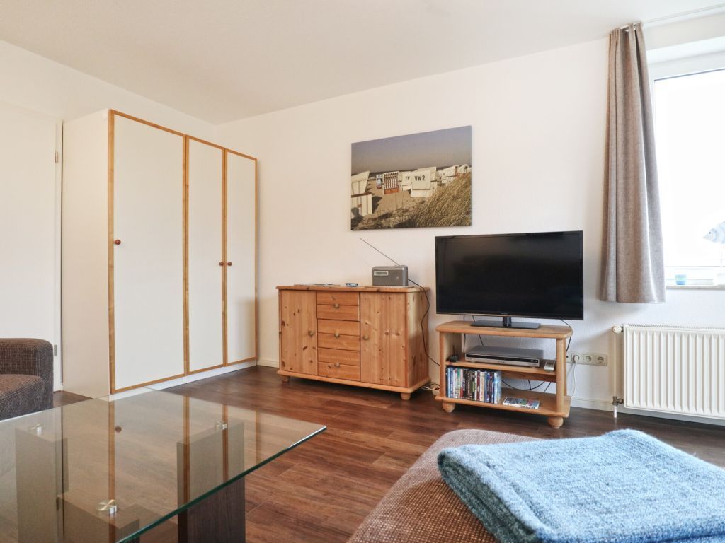 Sünnslag Whg. Sü1/04 - Blick vom Sofa auf den TV