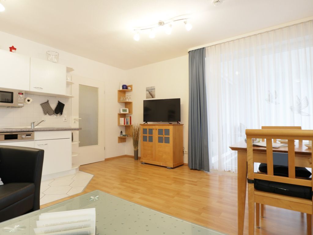 Likedeeler Whg. Li30 - Blick vom Sofa auf den TV