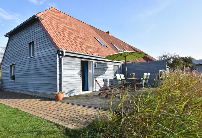 Landhaus mit Südterrasse am Teich
