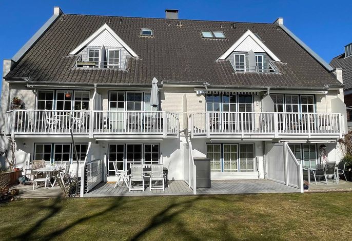 FH, 4 SZ, 2 Bäder, Gäste-WC, Balkon, Terrasse, Gartenanteil, Stellplatz