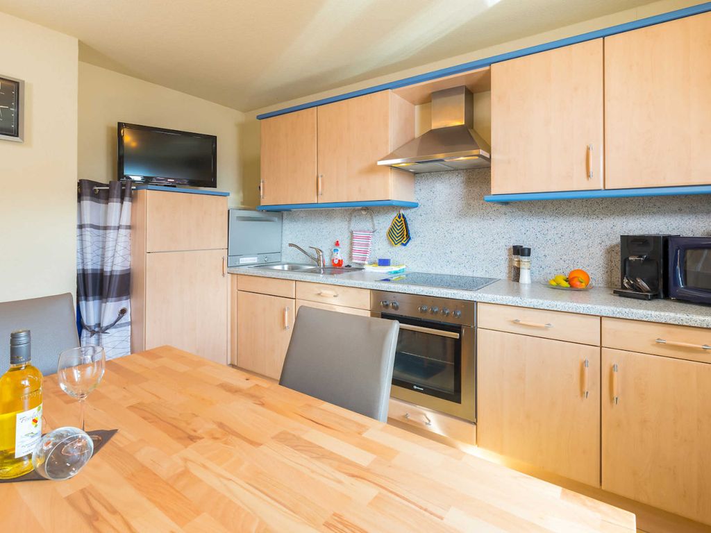 Ferienwohnung Bodensee / Zur Begrüßung erhalten Sie eine Flasche Bodenseewein