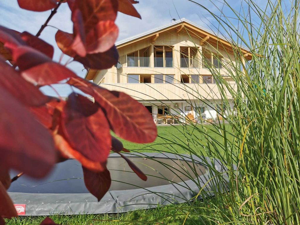 Nahturhof im Herbst