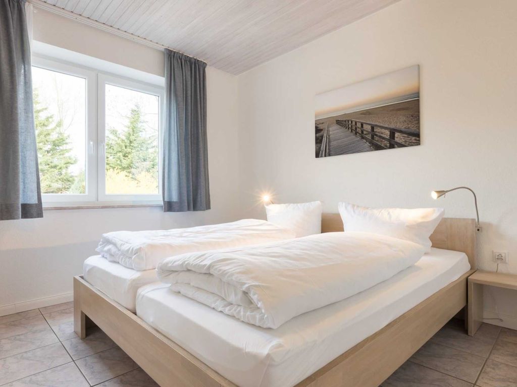 1. Schlafzimmer (EG)
