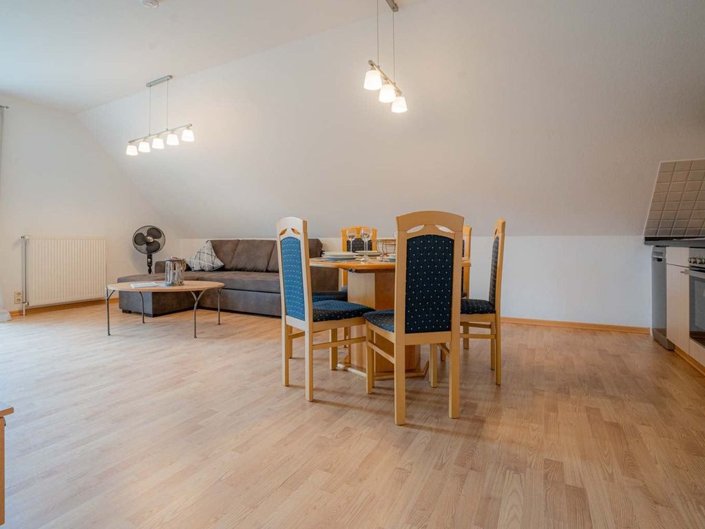 Essbereich im Wohnzimmer