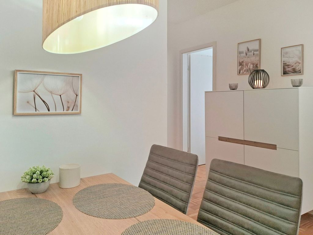Haffblick Whg.21 - Blick auf den offenen Essbereich