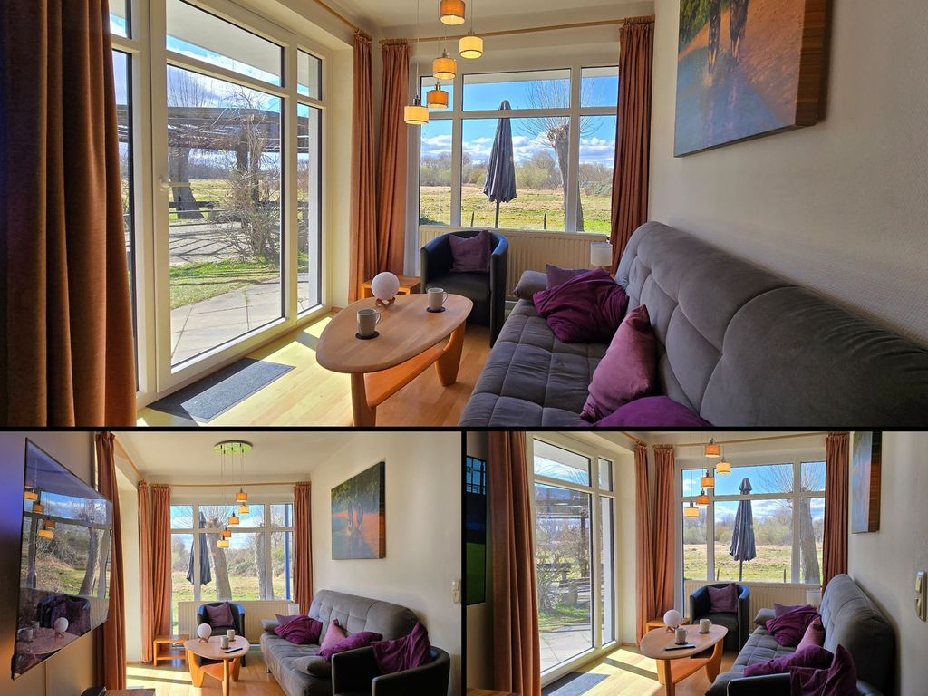 Haffblick Whg. Ha19 - Blick auf den gemütlichen Wohnbereich mit Terrassenzugang