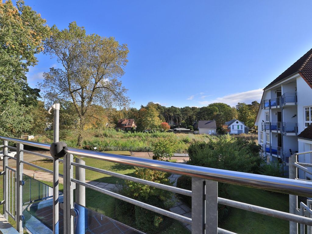 Likedeeler Whg. Li37 - Blick auf den Balkon und das Grundstück