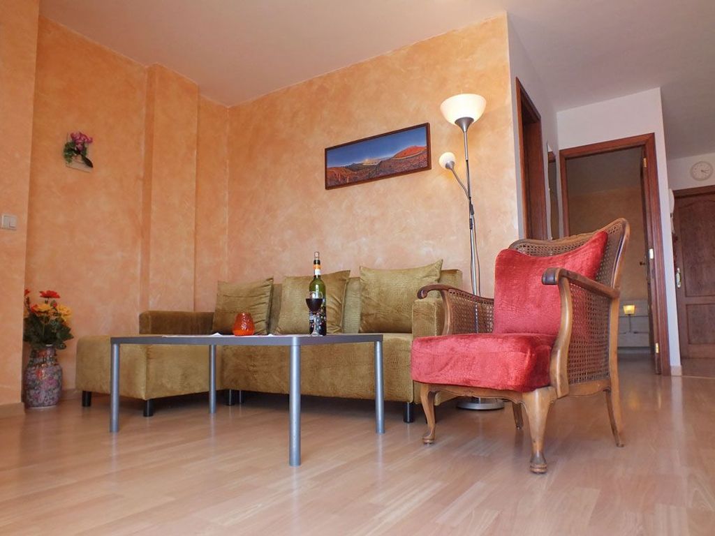 Ferienapartment mit Meerblick und Terrasse - F0102