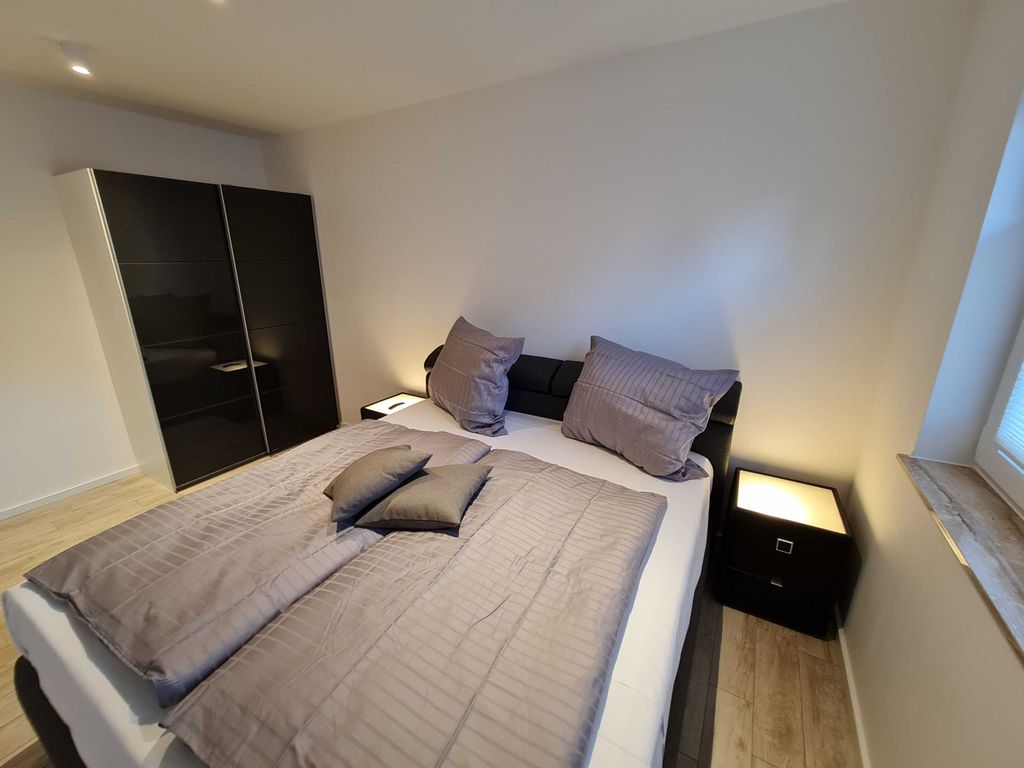 Schlafzimmer mit Doppelbett