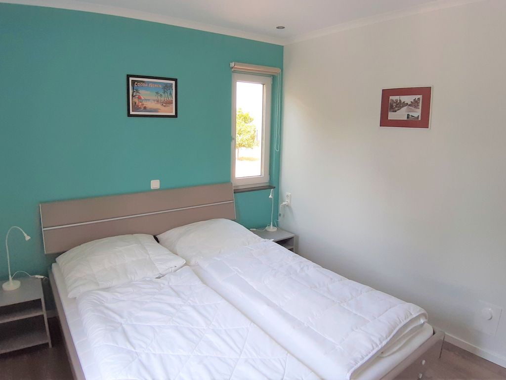 Schlafzimmer mit Doppelbett