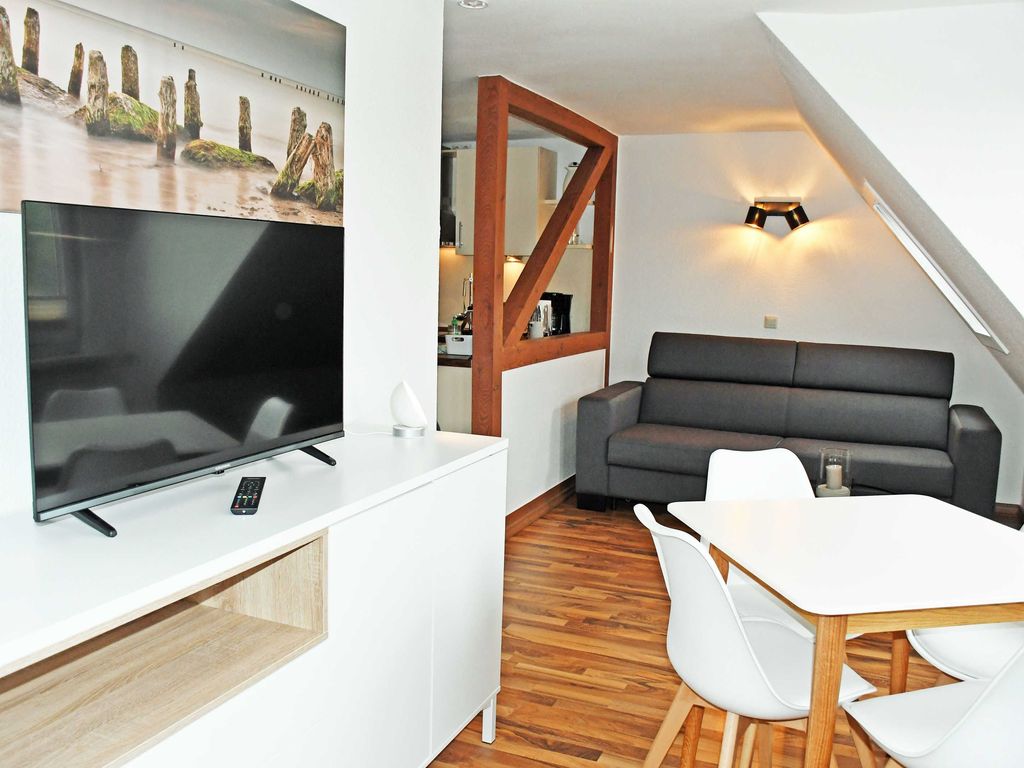 04 Ferienwohnung m. Seeblick u. Terrasse am Hafen in Seedorf