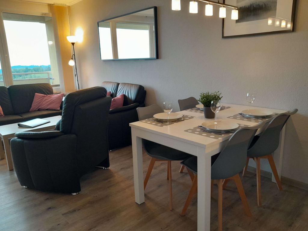 Apartment 574