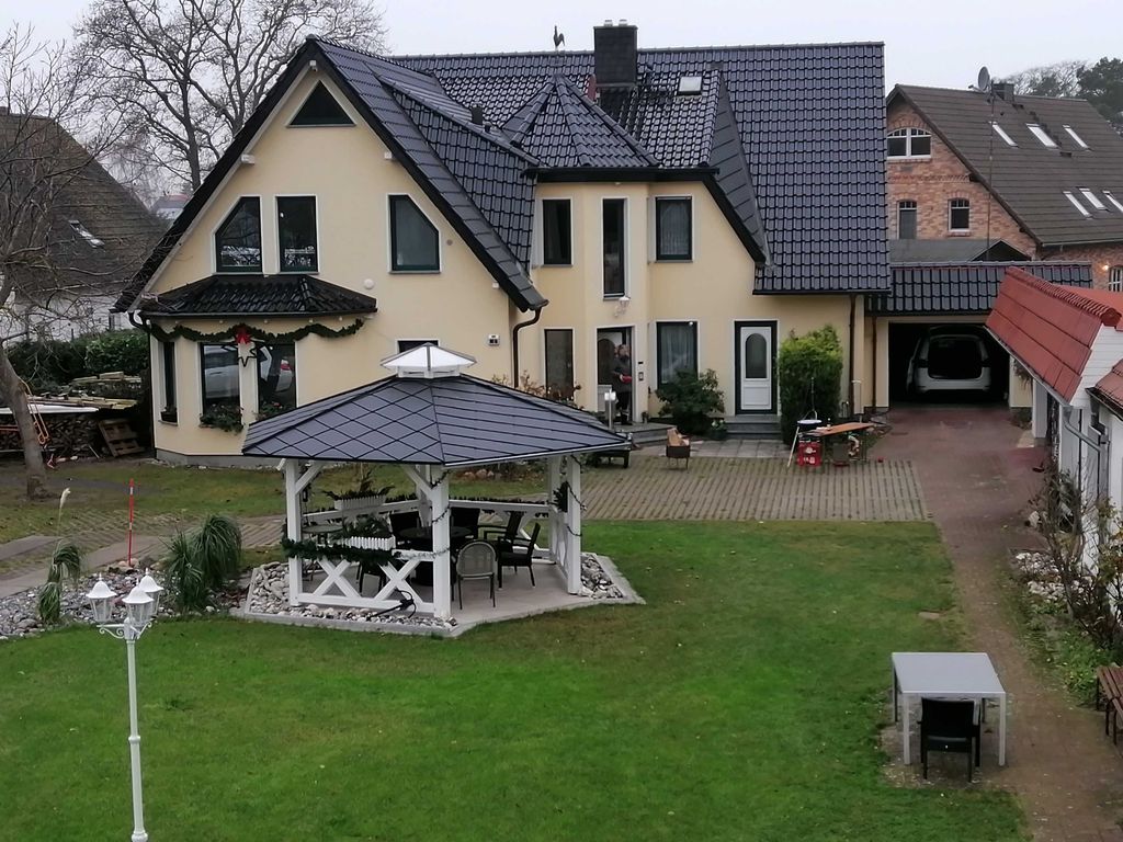 Wohnhaus mit Fewo (Innenhof))