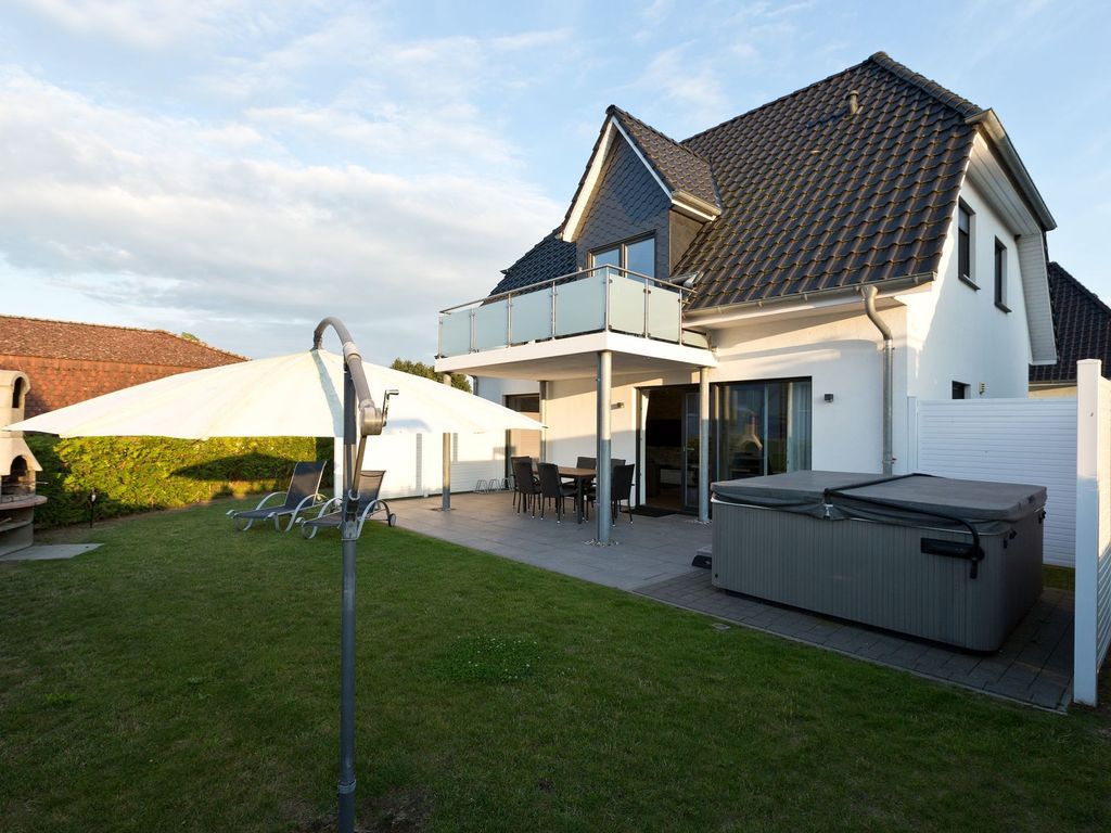 schönens Ferienhaus mit Whirlpool