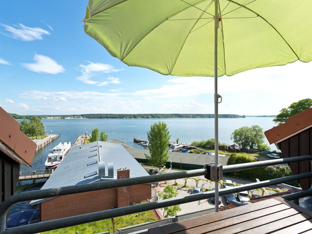 Loggia mit Müritzblick
