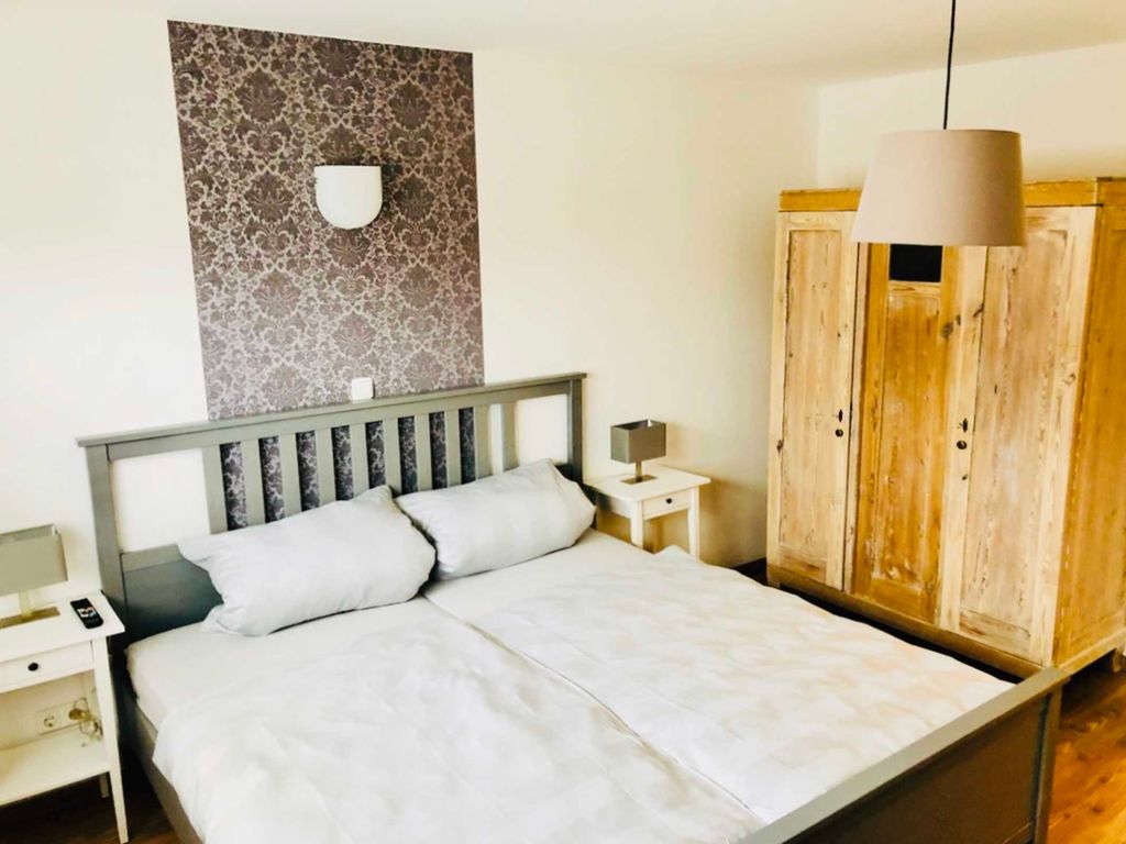 Schlafzimmer 1 Dorfblick