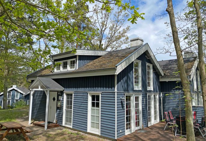 Strandhaus Ostseewelle mit Terrasse