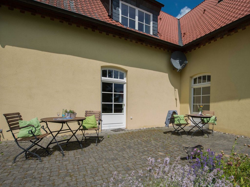 Terrasse Wohnungen 2 und 3