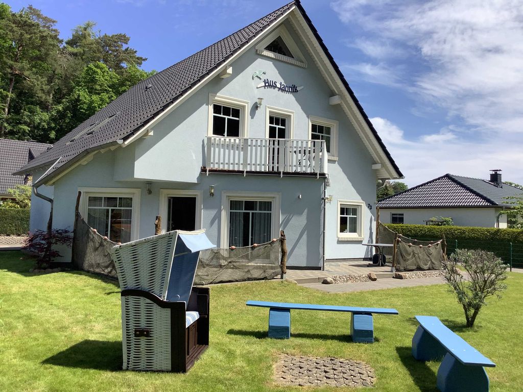 Garten mit Sitz - und Grillecke