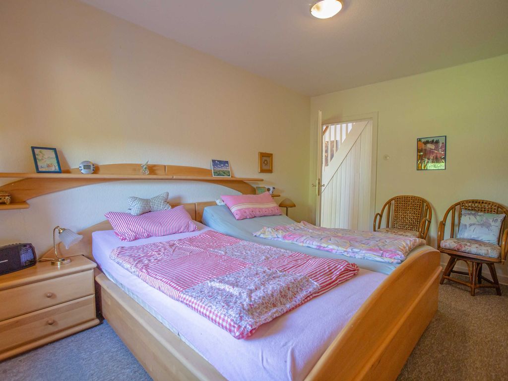 Schlafzimmer Wohnung 1 (mit Doppelbett)