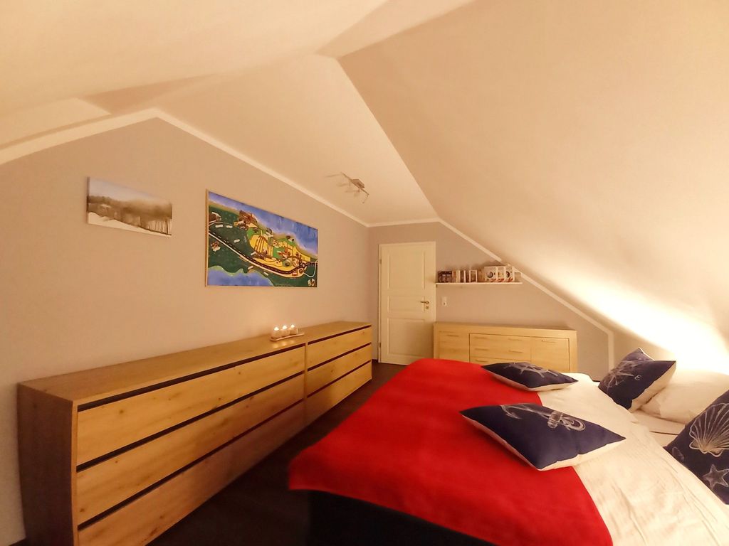 2. Schlafzimmer mit Doppelbett