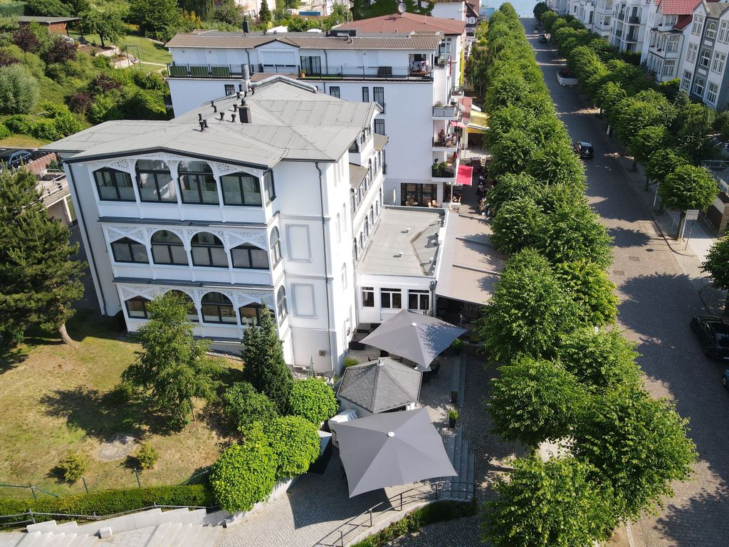 Urlaub im Haus am Meer -  nur etwa 150 Meter vom Strand und von der Seebrücke entfernt