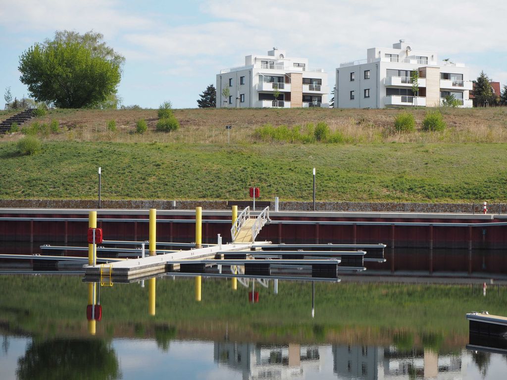 Blick vom Hafen zur Ferienwohnug